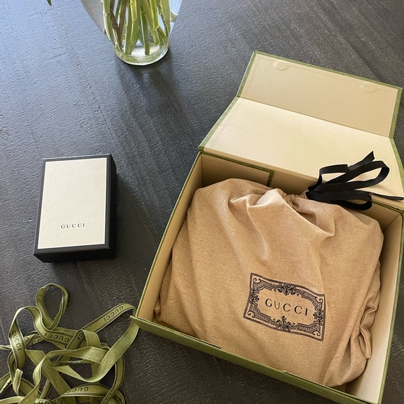 Authentic Gucci shoulder bag/matching wallet - Picture 10 of 12